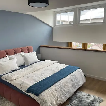 Skyline Penthouse & Rooftop Terrace