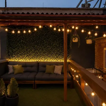 Апартамент Skyline Penthouse & Rooftop Terrace